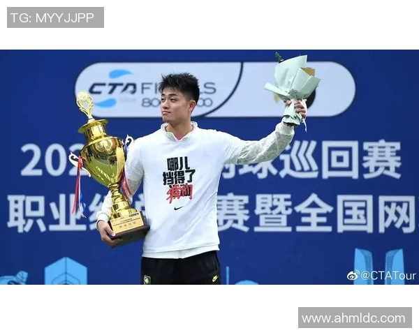 广州网球队与成都网球队赛后复盘分析力量对比与战术探讨 广州网球队与成都网球队赛后复盘分析力量对比与战术探讨