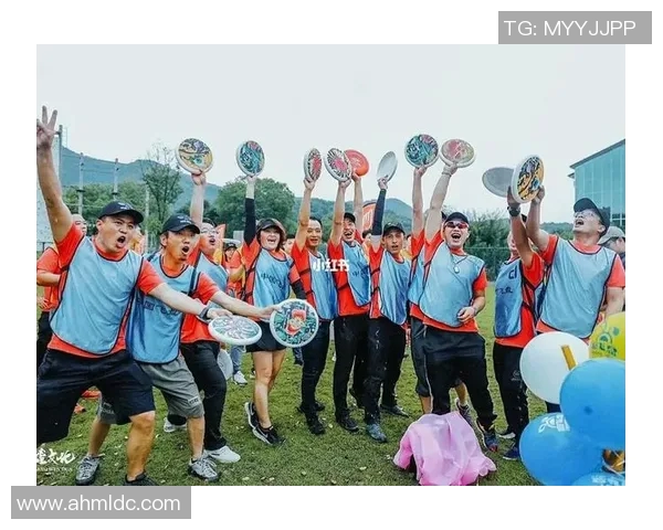 重庆飞盘队的节奏与激情探索飞盘运动的魅力与发展 重庆飞盘队的节奏与激情探索飞盘运动的魅力与发展