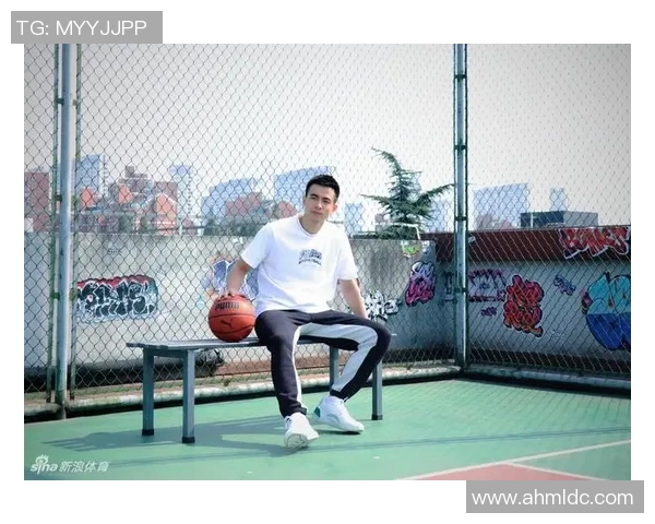 赵继伟：从青涩少年到篮球明星的成长之路与辉煌成就解析