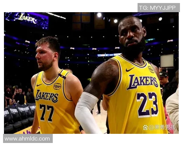 雄鹿与湖人精彩对决全场集锦回顾篮球盛宴的巅峰时刻 雄鹿与湖人精彩对决全场集锦回顾篮球盛宴的巅峰时刻